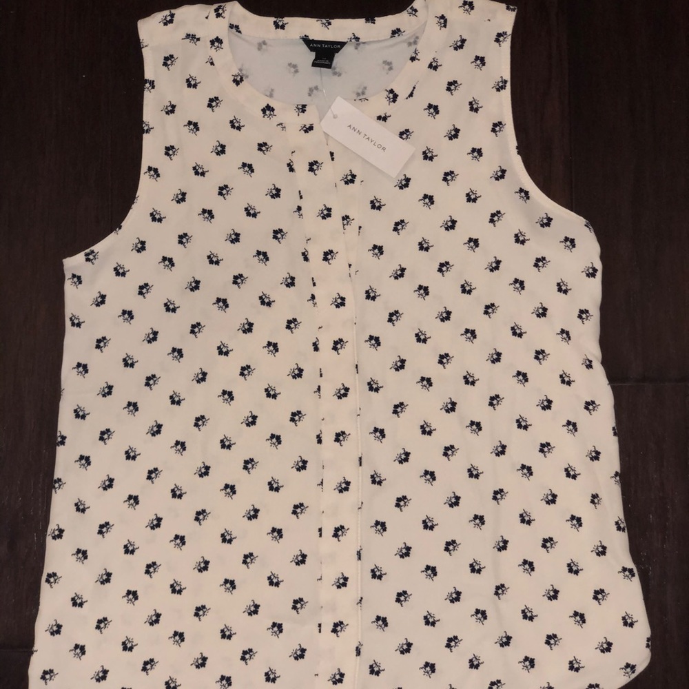 ANN TAYLOR BUTTON UP BLOUSE